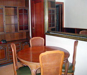 Apartment Catedral Barcelona, 3 bedroom Self-Catering Apartment, Gothic Quarter, Barcelona, Spain
