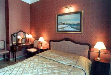 LUX Room