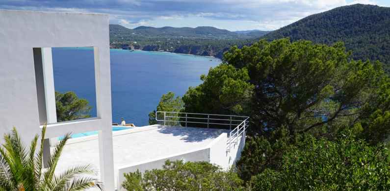 Luxurious villa with views in Ibiza