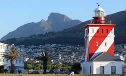 Mouille Point Lighthouse by Hilton1949 on Wikimedia Commons