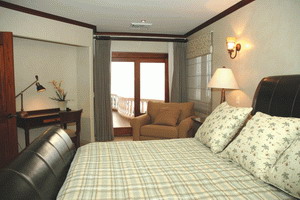 Pacifico Colonial - luxury condominium - Manuel Antonio, Costa Rica