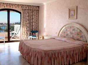 Park Plaza suites, Puerto Banus, Marbella, Costa del Sol, Southern Spain
