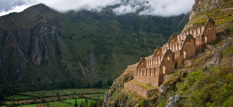 Ollantaytambo Inca Ruins, Peru