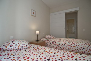 Apodaca Apartments, 1 & 2 bedroom apartments, Madrid, Spain - click for larger image