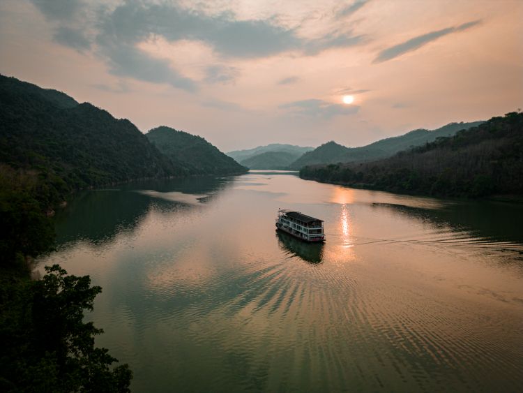 Bohème by Mekong Kingdoms Launches Exclusive Private Sailings Charter an Adventure: Bohème by Mekong Kingdoms Launches Exclusive Private Sailings