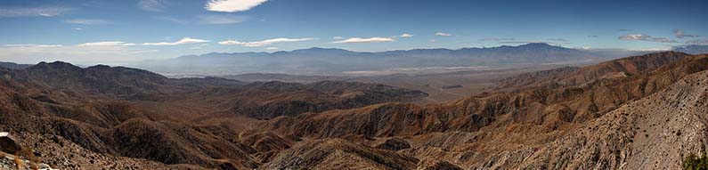Coachella mountains by Matthew Field, Wikimedia Commons