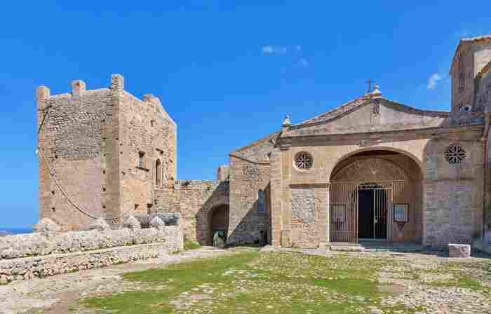 Sancturi del Puig de Maria