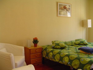 Malaga 2 - Living and bedroom - click for larger image