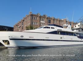 Christina Onassis Yachthotel
