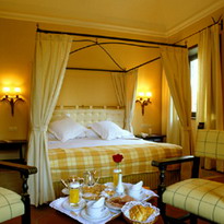Room / Habitacin