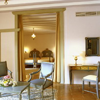 Room / Habitacin