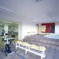 Gym / Gimnasio