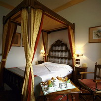 Room / Habitacin