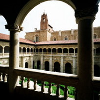 Cloister / Claustro