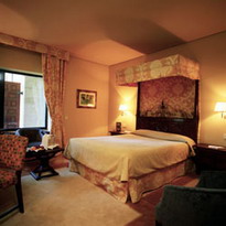 Room / Habitacin