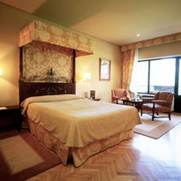 Room / Habitacin