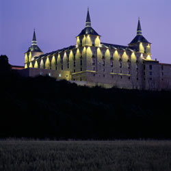 Parador de Lerma at night