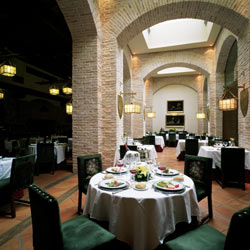 Restaurant / Restaurante
