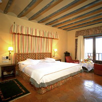 Room / Habitacin
