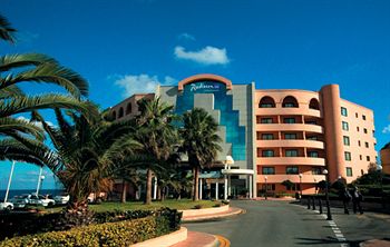 Radisson Blu Bay Point Resort - a 5 star holiday resort on St George's Bay in St Julian's Malta